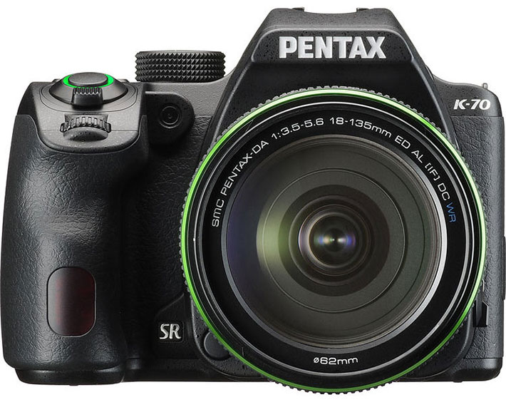 PENTAX K-70 с объективом фокусное расстояние 18-135MM