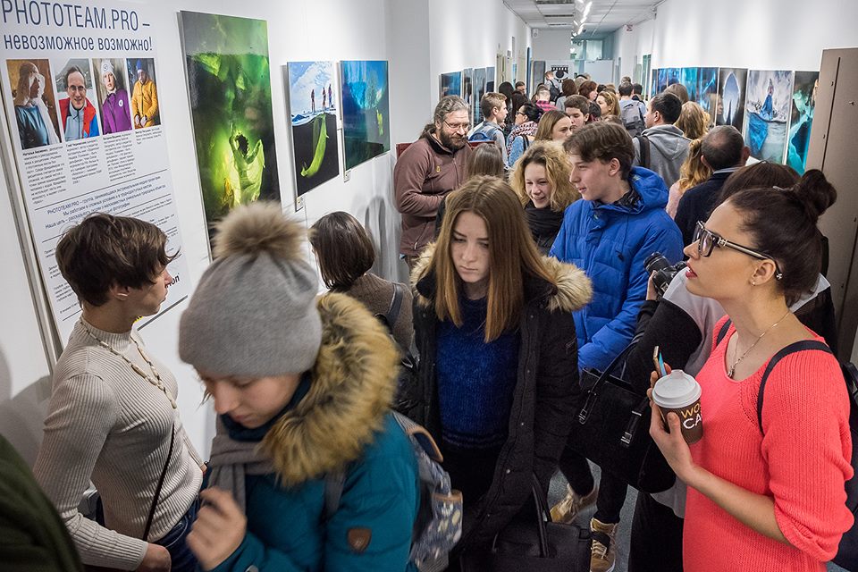 Виктор Лягушкин открывает секреты подводной съемки студентам фотошколы 
