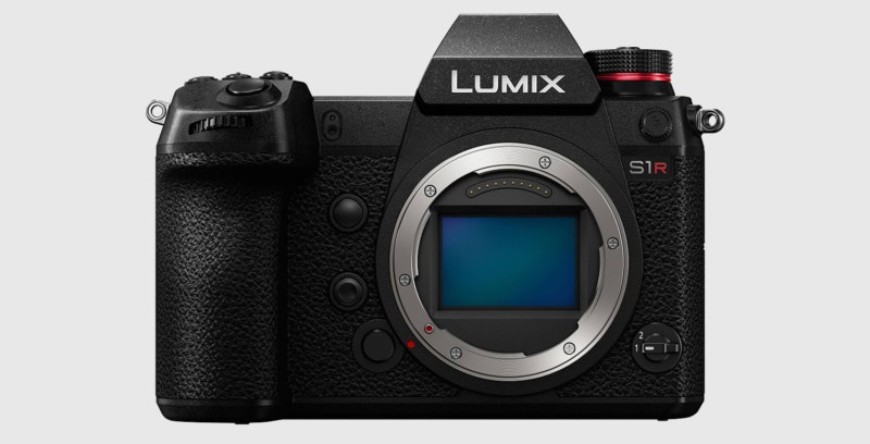 полнокадровая камера: Panasonic LUMIX S1R